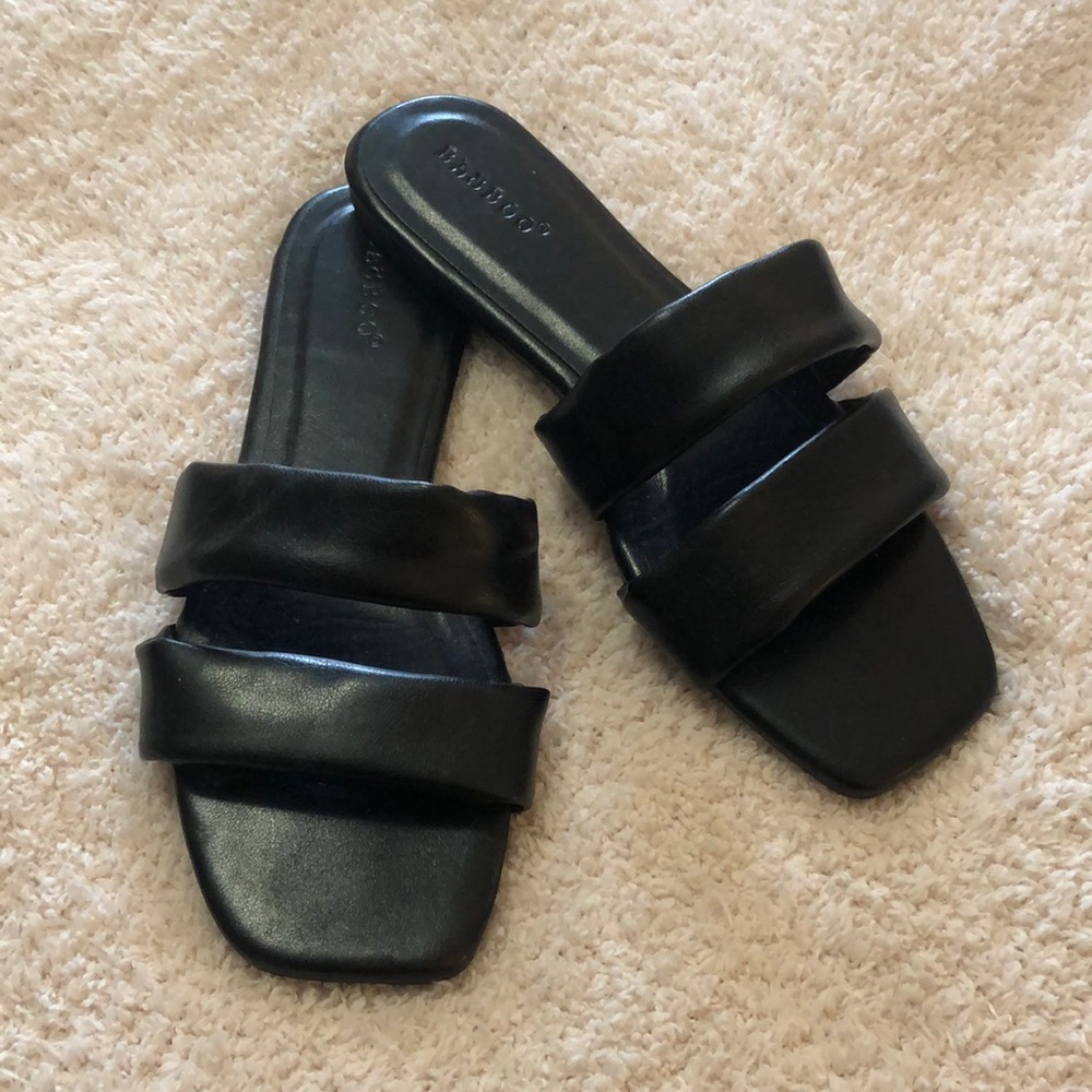 Bamboo, black sandals, size 7.5